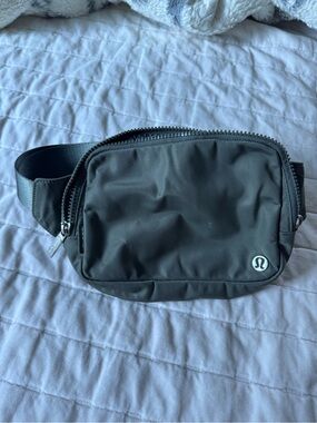 Lululemon Athletica Green Everyday Belt Bag